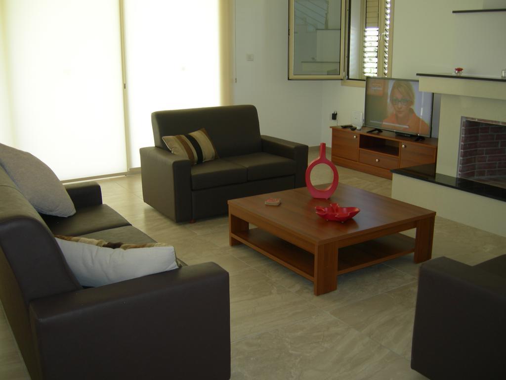 Villa Despoina Paphos Buitenkant foto